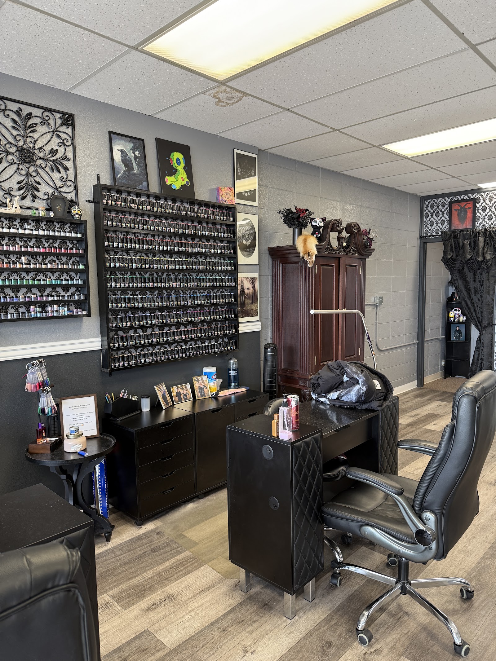 NaiAlchemy nail work in Sterling, Colorado